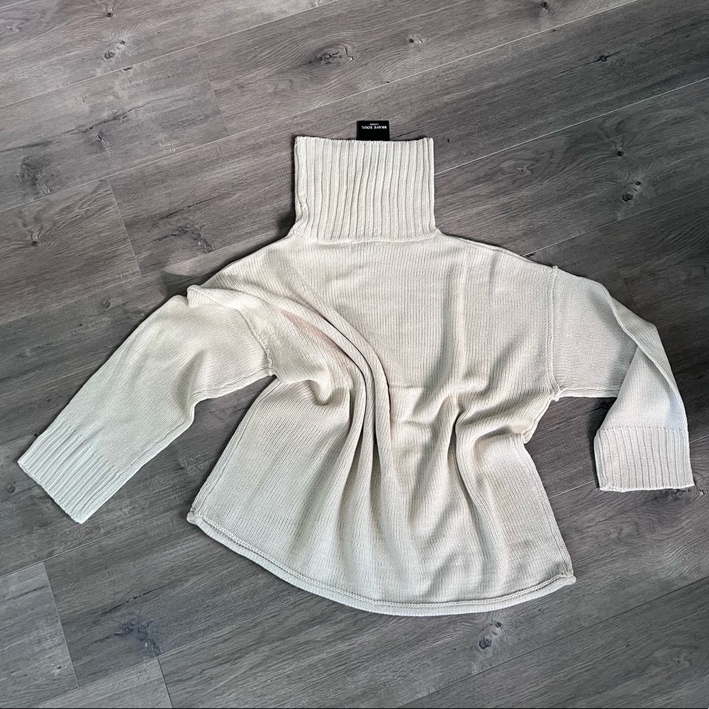 Brave Soul turtle neck ivory sweater. Size 16